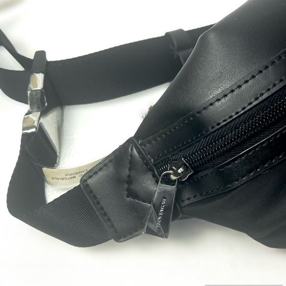 MICHAEL KORS NWT | MK logo belt bag unisex - Picture 8 of 10